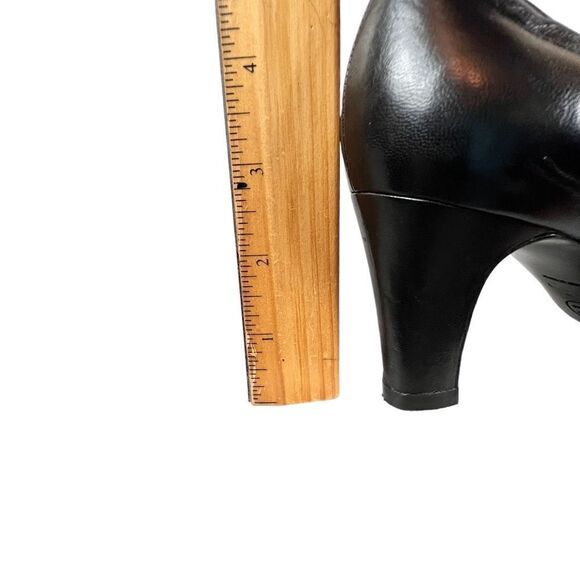 CHANEL WOMENS BLACK LEATHER HEELS SIZE 7 1/2 - Picture 15 of 16